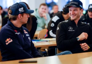 Max Verstappen neemt het in Portimão op tegen Valentino Rossi en deze topcoureurs