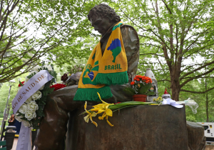 Vandalen beschadigen Senna-monument op Imola