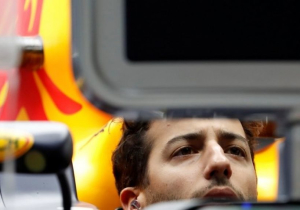 1e vrije training Hongarije: Ricciardo de snelste,  Verstappen voor Bottas en Vettel