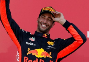 Christian Horner: 'Na Abu Dhabi gesprek met Ricciardo'