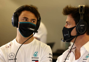 De Vries tevreden over zijn foutloze F1-test: "Maar m'n nek had echt geen schijn van kans"