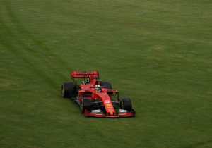 Tuinman Vettel: "Tijdens VT1 was ik vooral het gras aan het maaien"