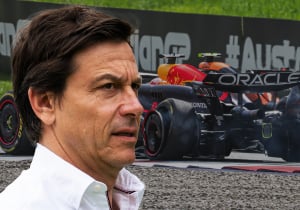Wolff ziet Verstappen en Red Bull onder druk staan: "Kampioenschap constructeurs open"