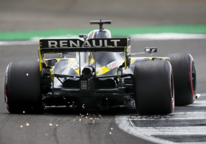 Renault has "potential" if it can improve in high-speed corners - Ricciardo