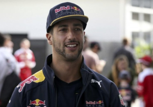 Ricciardo denkt in Melbourne niet mee te kunnen met tempo Mercedes en Ferrari