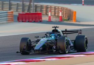 Russell zet concurrentie op ongekende achterstand in sprintkwalificatie China: "Fantastisch"