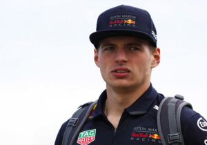 VIDEO: Verstappen breaks iRacing world record