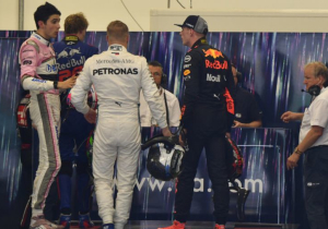 Verstappen over confrontatie met Ocon: 'Wilde alleen vragen hoe dit kon, maar dan die grijns'