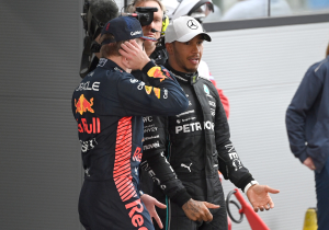 Hamilton ziet kansen voor Mercedes: 'Hebben het beste ontwikkelingspercentage'