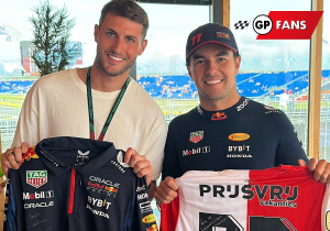 Checo Pérez y Santi Giménez cambian playeras en Holanda