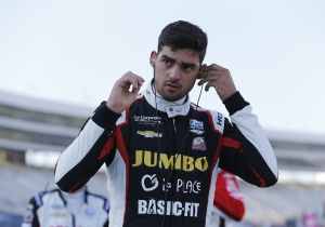 Rinus van Kalmthout reageert na crash: "Die vinger vind ik niet veel voorstellen"