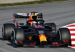 Liveblog (gesloten): Mercedes het snelst, Verstappen zoekt grenzen op