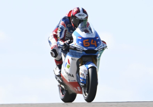VIDEO: Bendsneyder voorkomt crash met indrukwekkende redding