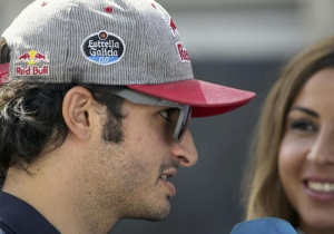 Carlos Sainz biedt excuus aan voor crash met Massa