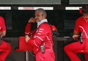 Arrivabene over gridgirls: "Er zijn belangrijkere onderwerpen waar Ross zich mee bezig moet houden"