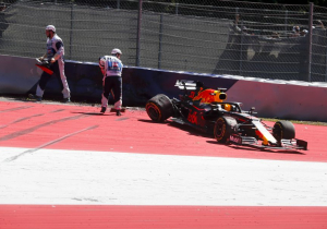 2e vrije training Oostenrijk: Leclerc snelste, enorme crashes Verstappen en Bottas