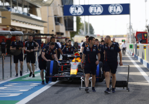El RB19 de Checo Pérez y Max Verstappen habría bajado de peso