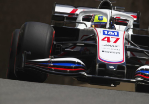 Schumacher anticipates Haas engine change