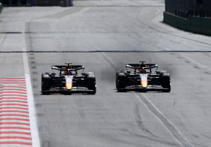 Verstappen pakt zege in Grand Prix Azerbeidzjan na drama voor Ferrari