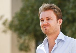 Rosberg: 'Misschien moet ik overwegen om terug te keren in de rode auto'