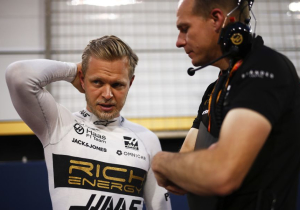 Magnussen: 'Vettel deed er goed aan Verstappen te passeren'