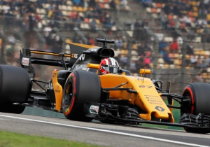 'Renault overweegt reservecoureur Sirotkin te vervangen door Aitken'