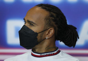 Hamilton geschokt door grote achterstand op Pérez: '6,5 tienden?'