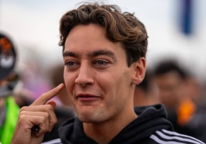 Russell bijt van zich af na beschuldiging van illegaal onderdeel: 'Absoluut geen voordeel'