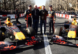 IN BEELD: De Tokyo Show Run van Red Bull Racing