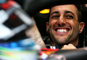 VIDEO: Ricciardo brings out American accent in Austin