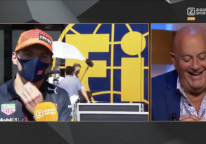 Verstappen neemt Van Gelder in de zeik: 'Wel handiger om over voetbal te blijven praten'