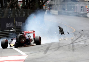 VIDEO: Verstappen crasht tijdens kwalificatie Monaco 2016