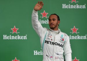 Mercedes take blame over Hamilton 'rookie error'
