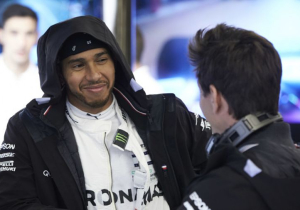 Hamilton bans talk of sixth F1 title