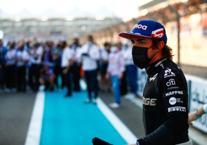 Alonso voert de druk op bij Alpine: "Tijd voor smoesjes is nu echt voorbij"