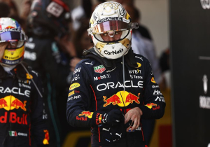 Marko over DRS: "Verstappen moest kalmeren en maar één keer op knop drukken"