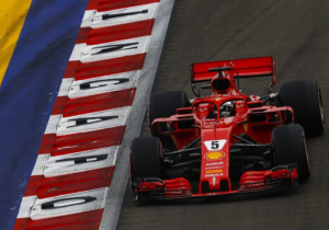 Derde vrije training Singapore: Vettel klokt snelste tijd, Verstappen zesde