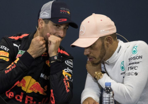 Hamilton: 'Red Bull lijkt enige serieuze optie voor Ricciardo'