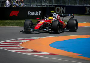 Lewis Hamilton blitzes rival as Aston Martin blunder on the grid