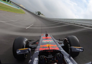 VIDEO: Max Verstappen probeerde kombocht al uit met Formule 1-auto