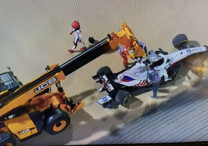 Mazepin Haas debut ends in disaster on lap one