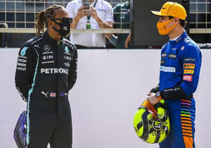 Norris kritisch op FIA-stewards: 'Verstappen lag allang voor Hamilton'