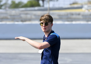 Williams retain Ticktum as development driver