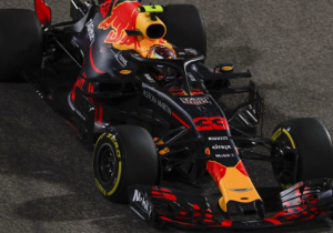 Wolff sluit slotoffensief Red Bull niet uit: 'Wie weet wat er in Rusland en Japan gebeurt'
