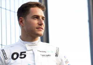 Vandoorne's Formula E debut couldn't have gone much worse...