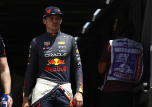 Verstappen reageert op felle uitspraken vader Jos: "Weet dat er gekke dingen gebeuren"