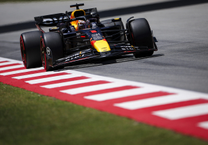 VIDEO | Verstappen krijgt nieuwe power unit, Hamilton snelste in Barcelona | GPFans News