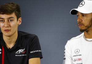 Russell leert van Hamilton: 'Dit is toch wat je moet doen als je wint?'