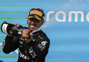 Hamilton revels in "shooting distance" of Verstappen challenge