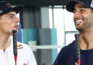 IN BEELD: Verstappen en Ricciardo badmintonnen in Shanghai